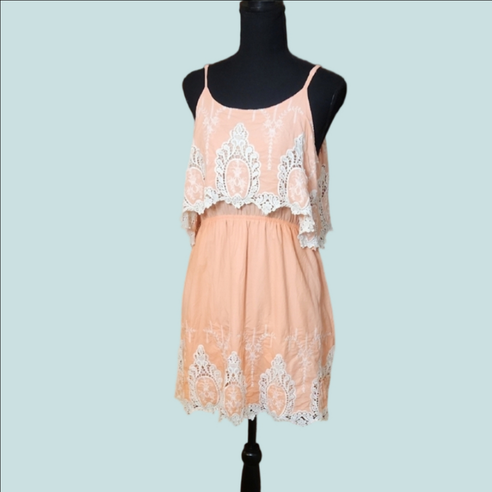 Flying Tomato Apricot Lace Dress, Size Large